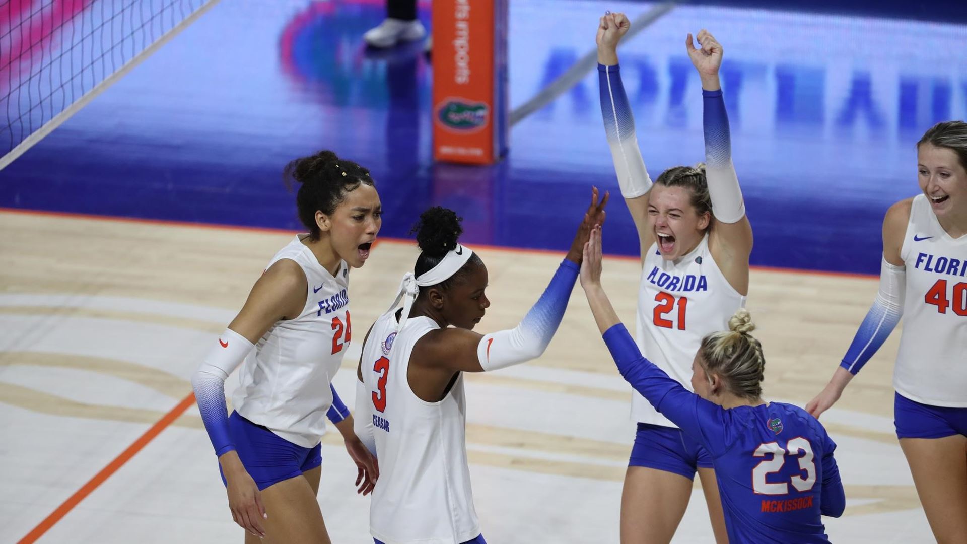 UF Volleyball: Florida Tops Arkansas in Straight Sets, Sweeps Series - Alachua Chronicle